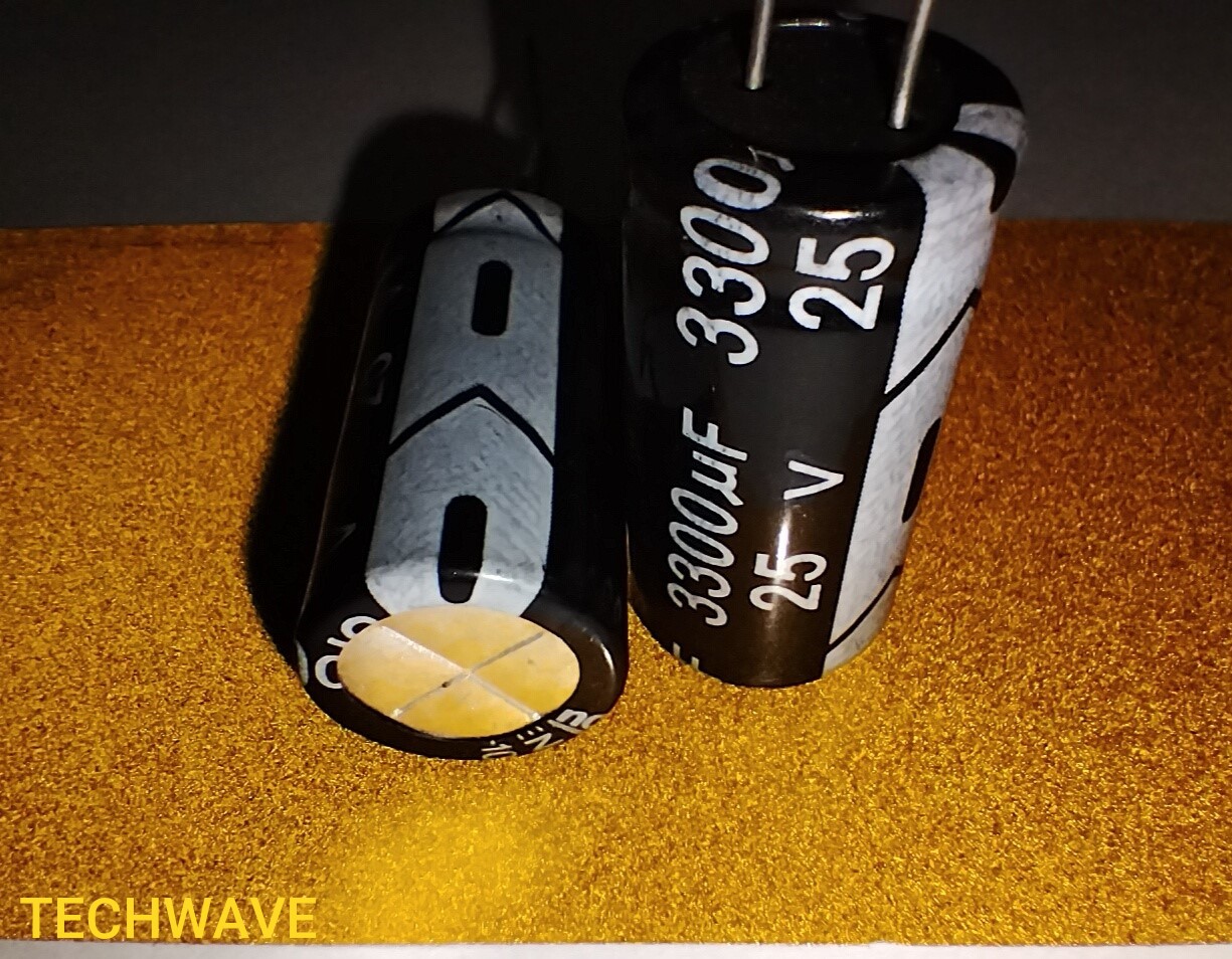 3300uf 25V Electrolytic Capacitor